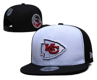 NFL Kansas City Chiefs New Era White Black Side Patch 9FIFTY Snapback Hat 6070