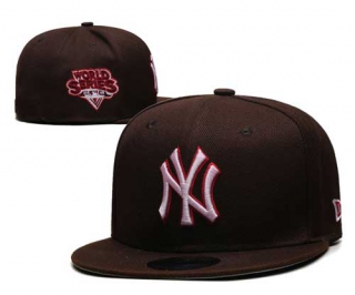 MLB New York Yankees New Era 2009 World Series Chocolate Strawberry 9FIFTY Snapback Hat Brown Maroon 2299