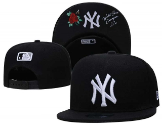 MLB New York Yankees New Era Back Patch Flower 9FIFTY Snapback Hat Black 6056