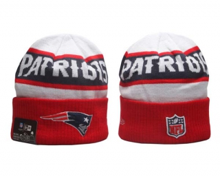 NFL New England Patriots New Era White Red 2023 Sideline Tech Cuffed Knit Hat 5021