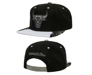 NBA Chicago Bulls Mitchell & Ness Black White Day 5 Snapback Hat 2225