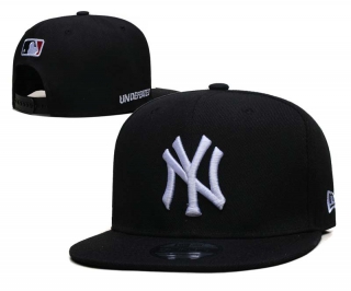 MLB New York Yankees New Era UNDEFBATEN Black 9FIFTY Snapback Hat 6042