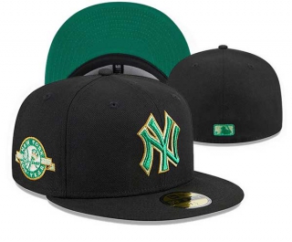 MLB New York Yankees New Era Black Metallic Green Pop 59FIFTY Fitted Hat 3014