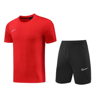 Men's Nike Training Shorts T-shirt Tracksuit Red Black (2)