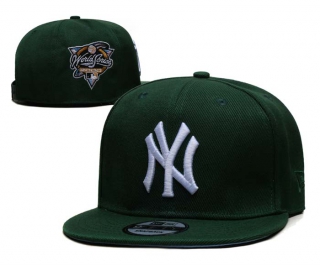 MLB New York Yankees New Era Dark Green 2000 World Series 9FIFTY Snapback Hat 2264