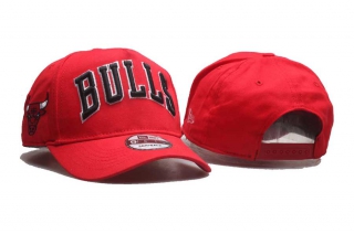 NBA Chicago Bulls New Era Wordmark Sidepatch Curved Brim 9FIFTY Snapback Cap Red 5014