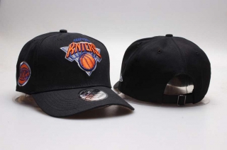 NBA New York Knicks New Era Sidepatch Curved Brim 9TWENTY Adjustable Cap Black 5006