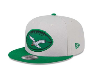 NFL Philadelphia Eagles New Era Cream Green 2024 Historic Sideline Side Patch 9FIFTY Snapback Hat 6050