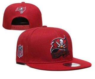 NFL Tampa Bay Buccaneers New Era 2022 Sideline Red 9FIFTY Snapback Hat 6021