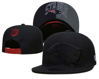 NFL New England Patriots New Era Black On Black 9FIFTY Snapback Hat 6023