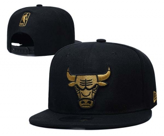 NBA Chicago Bulls New Era Black Gold 9FIFTY Snapback Hat 6057
