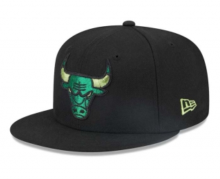 NBA Chicago Bulls New Era Black Green Logo 9FIFTY Snapback Hat 2201