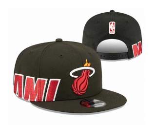 NBA Miami Heat New Era Black Side Split 9FIFTY Snapback Hat 3025